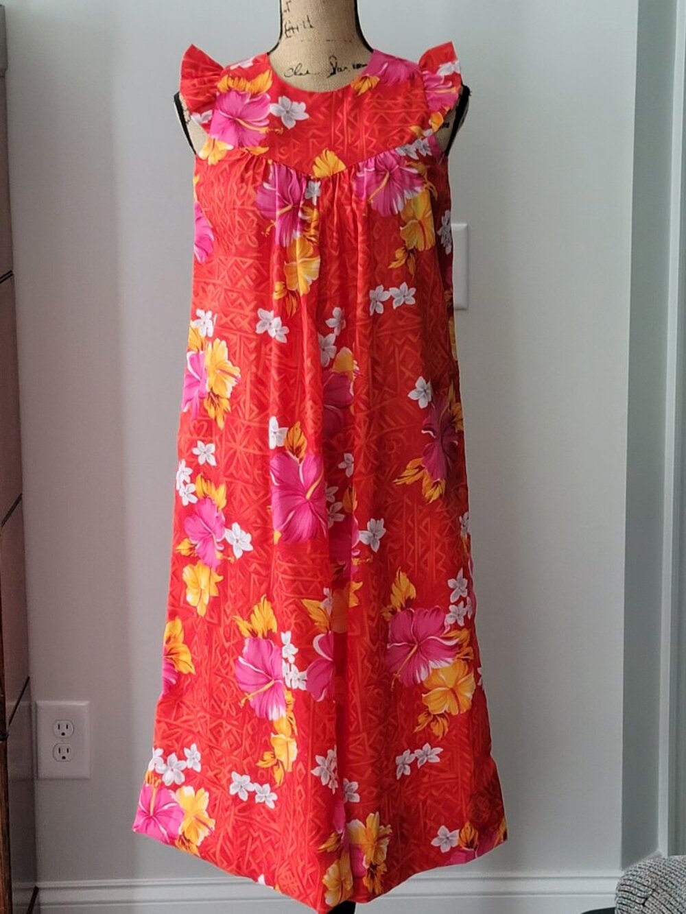 Girls Royal Hawaiian Red Dress with Flowers Vintage Size 12